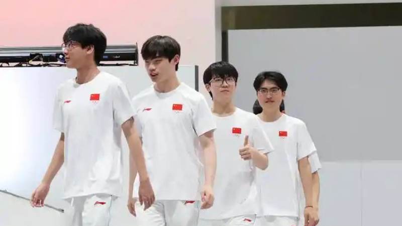 EDG战队阵容名单怎么看？首发位置与轮换逻辑解析